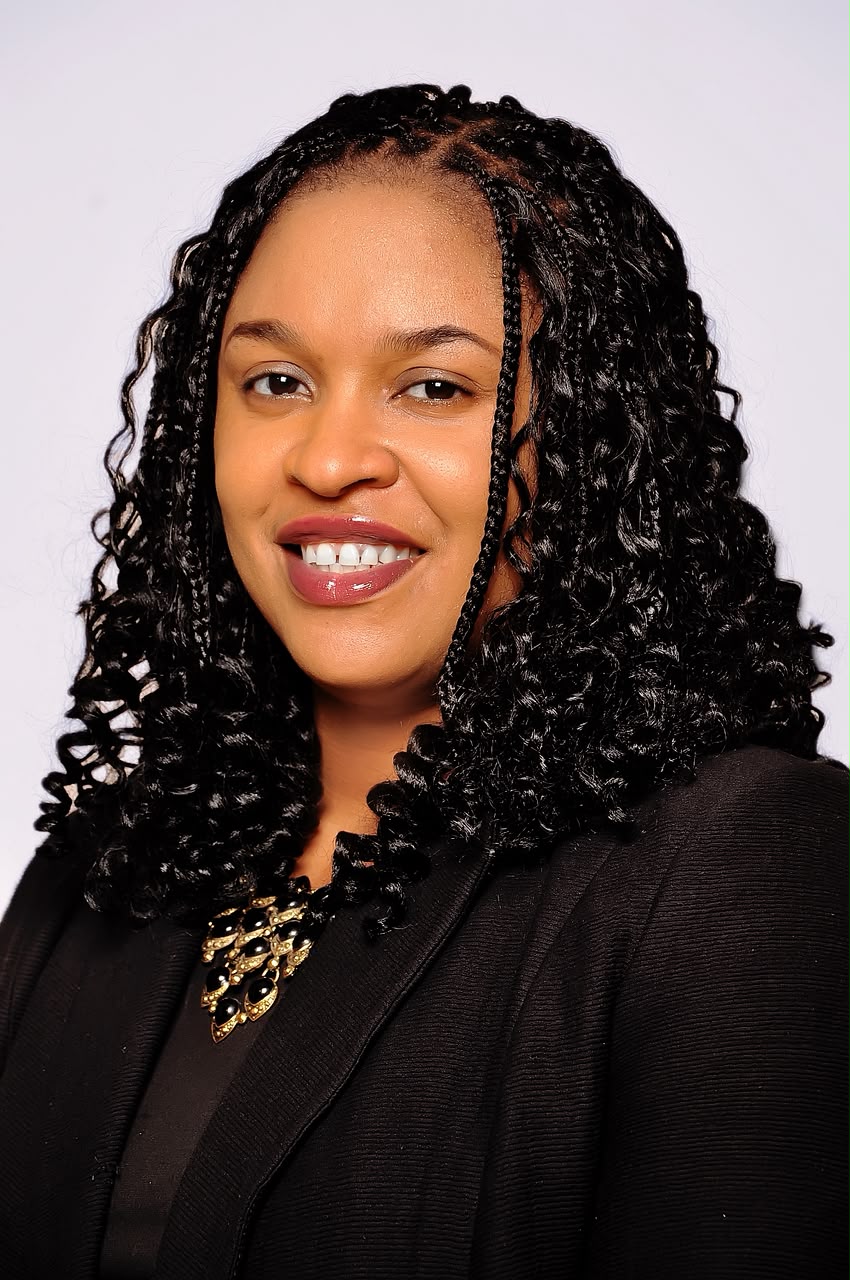 Portrait of Mitchelle S. Obatu, Administrative Director of Batuverde Sustainability Consulting Ltd